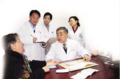 《渤海早报》中医药怎样 飞得更高更远--对话院士张伯礼-天津中医药大学