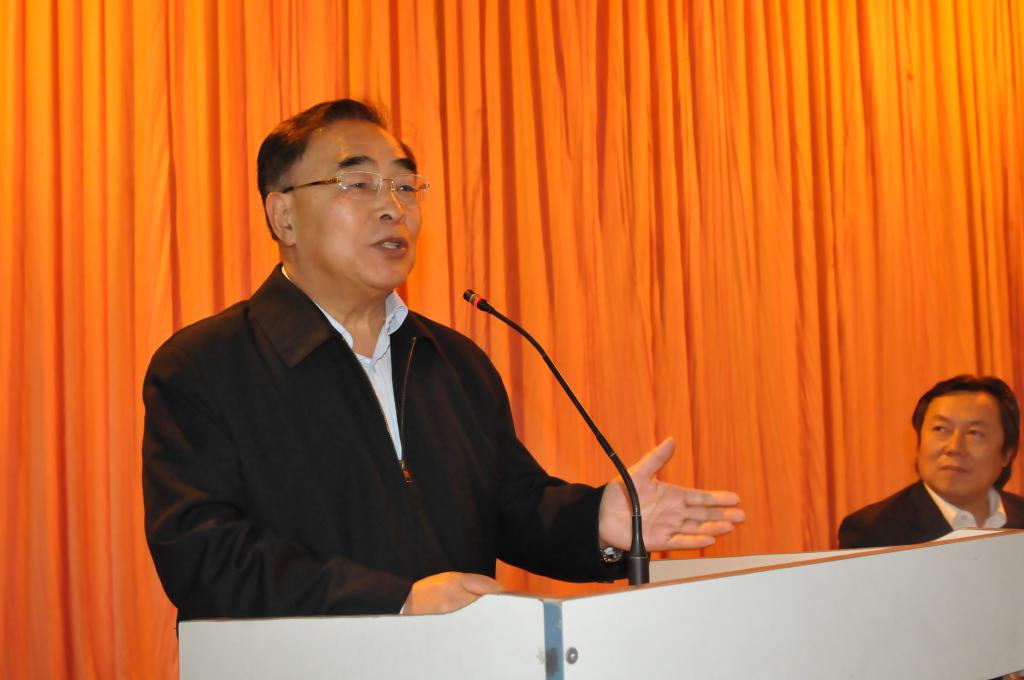 学校举行2016年勇搏励志班总结动员大会暨中